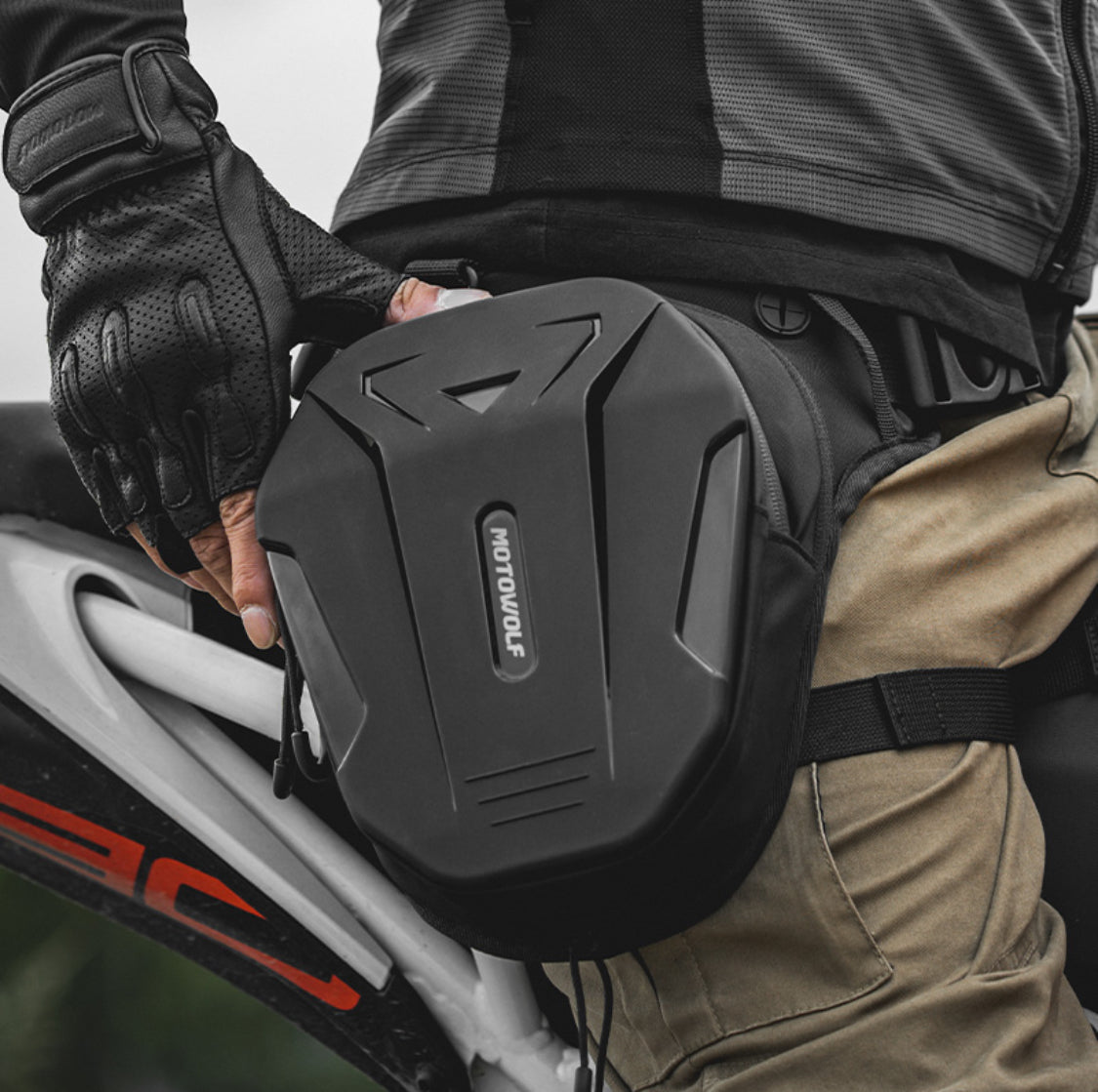 MOTOWOLF Hard shell riding leg bag MDL0718